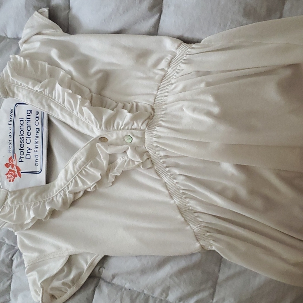 Cute Small Siren Lily White Top